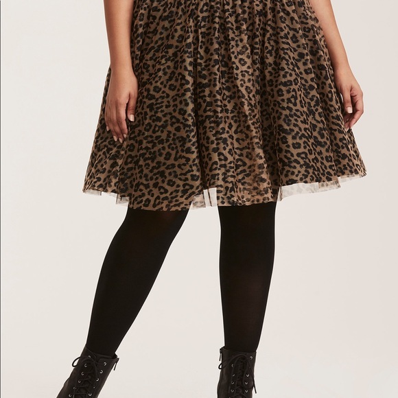 Skirt - Picture 2 of 3